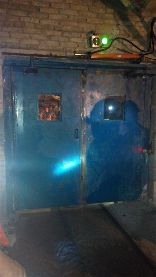 氣動(dòng)風(fēng)門礦方圖.jpg 氣動(dòng)風(fēng)門礦方圖.jpg