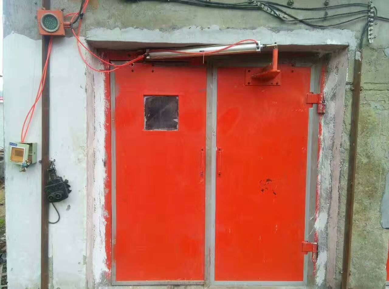 氣動(dòng)無壓風(fēng)門.jpg 氣動(dòng)無壓風(fēng)門.jpg